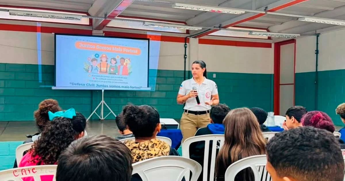 Defesa Civil Educa Jovens em Guaçuí sobre Prevenção de Riscos