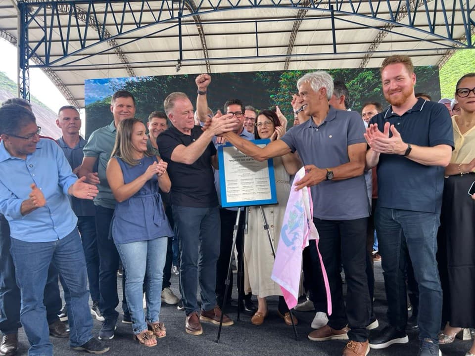 Governador Renato Casagrande lança edital para pavimentação da Rodovia ES-379 e entrega obras em Muniz Freire