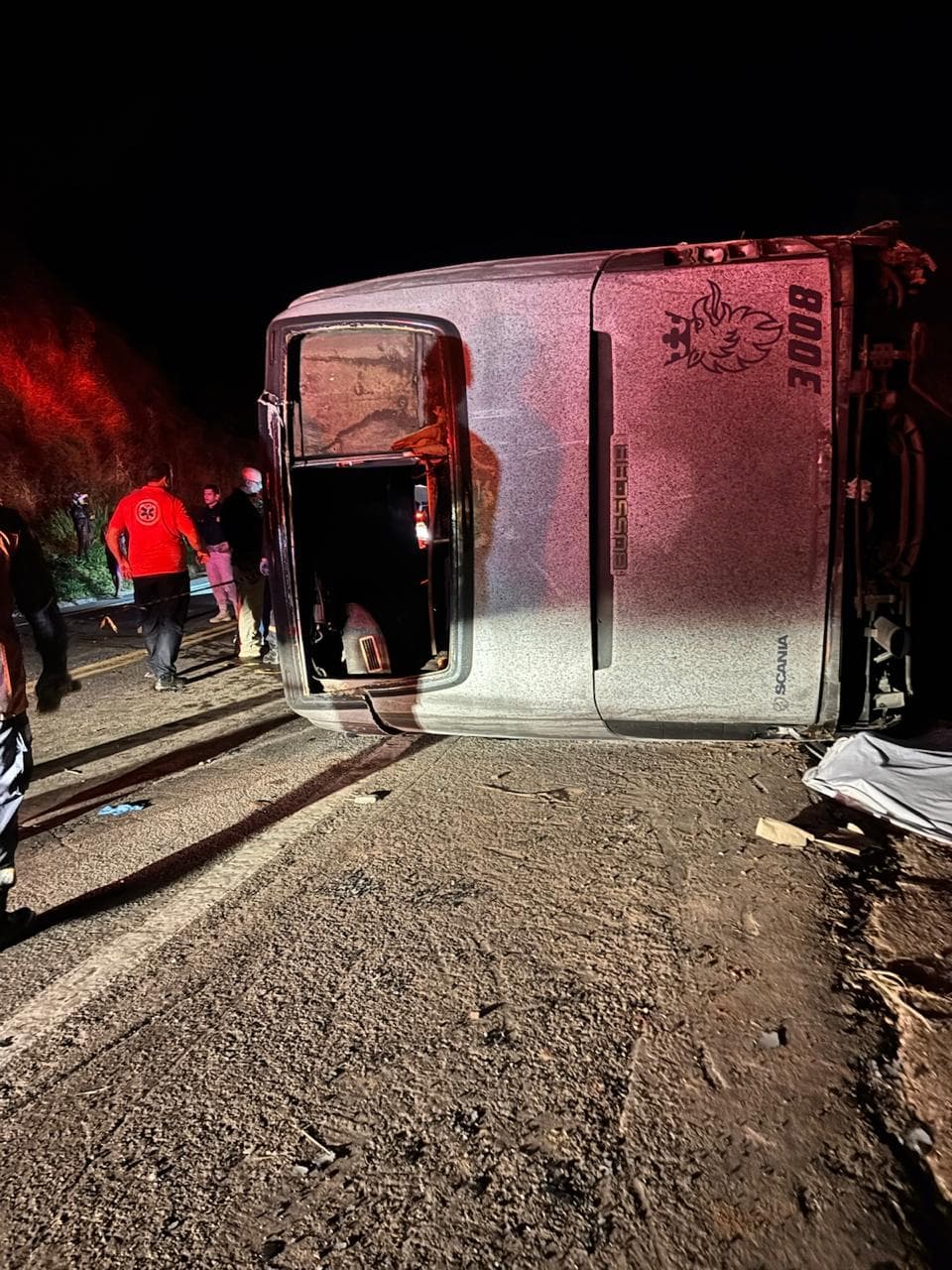 Grave acidente com ônibus de turismo mobiliza equipes de resgate na br-262, em ibatiba