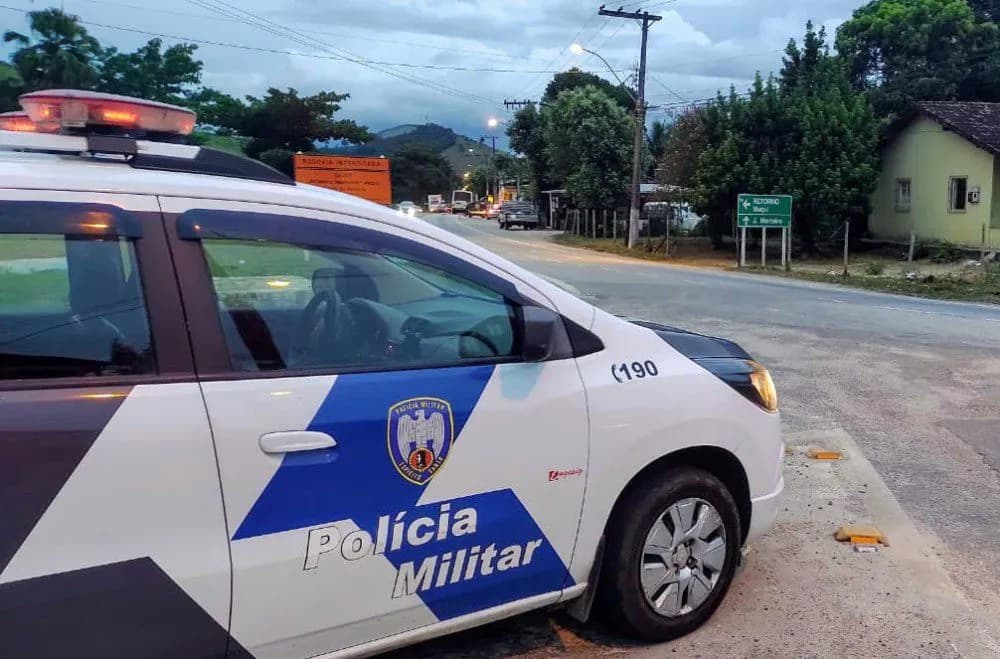 Polícia Militar desarticula esquema “Disk Pó” e prende suspeito por tráfico em Cachoeiro