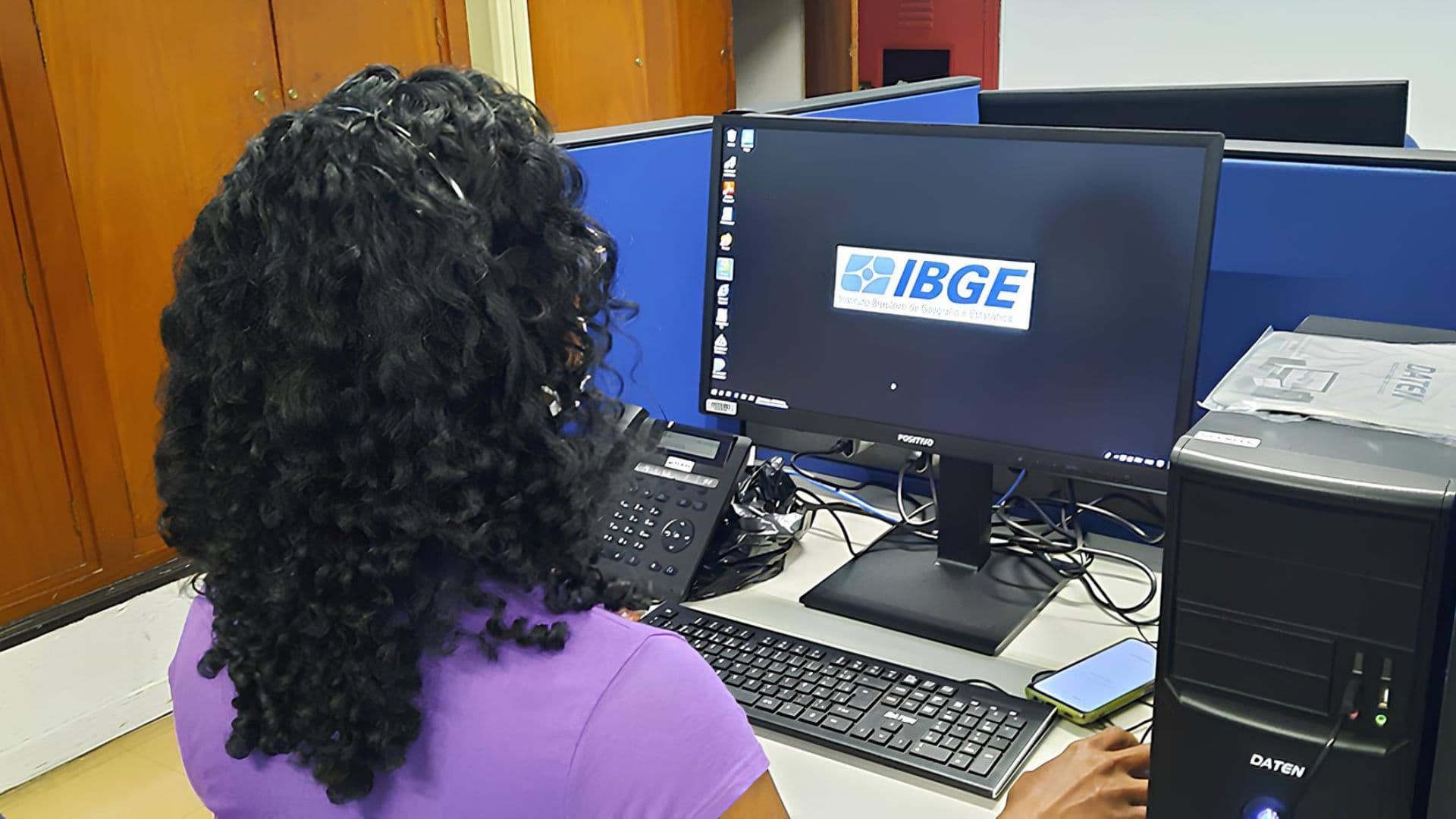 IBGE Abre Concurso com 30 Mil Vagas em Todo o Brasil