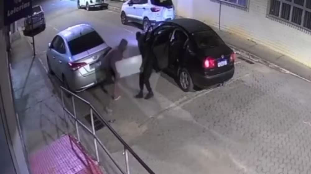 Criminosos Levam Cofre Vazio em Furto a Lotérica