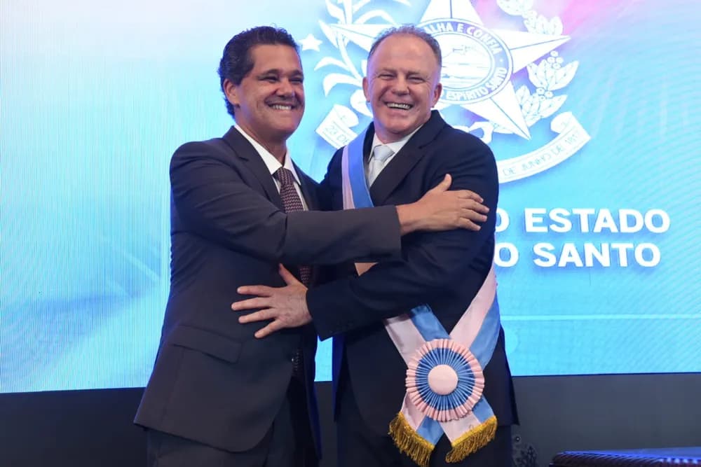Prefeito de Vitória Renuncia para Disputar Eleições de 2026