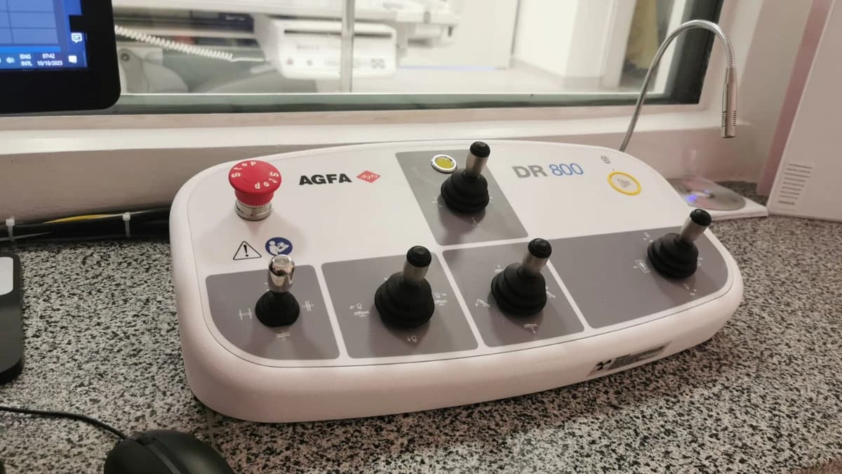 Hucam Inova Atendimento com Raio-X de Ponta