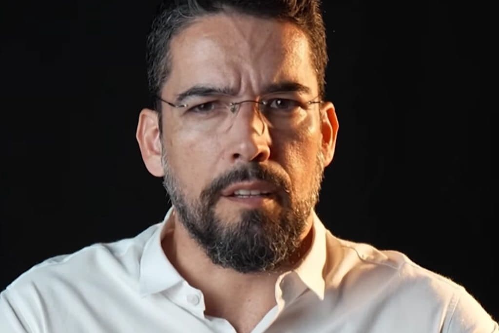 MPES aciona ex-prefeito Victor Coelho e ex-servidores por revisão de contrato da BRK Ambiental em Cachoeiro