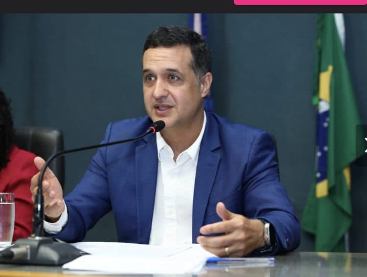 Tecnologia capixaba promete monitorar água nas praias em tempo real