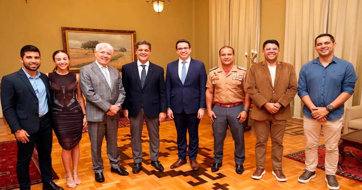 Lideranças religiosas são homenageadas com a Comenda Jerônimo Monteiro no Palácio Anchieta