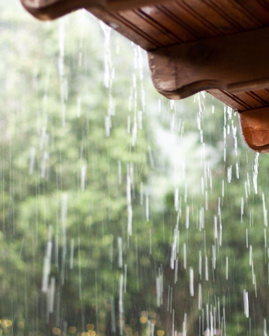 Mimoso do Sul Sob Águas: Chuva Relâmpago Causa Alagamentos Súbitos