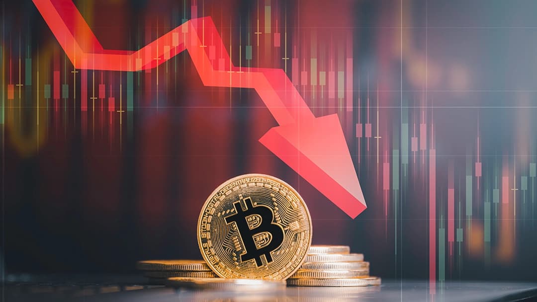Bitcoin volta a cair e mercado avalia correção após período de forte alta