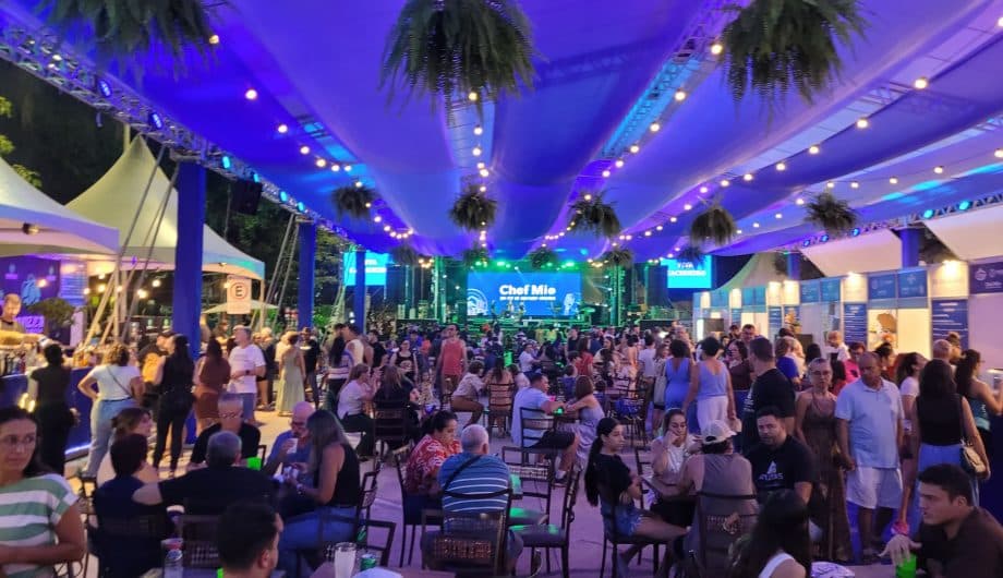 Primeiro dia do Festival do Rei é sucesso e lança nova marca turística de Cachoeiro