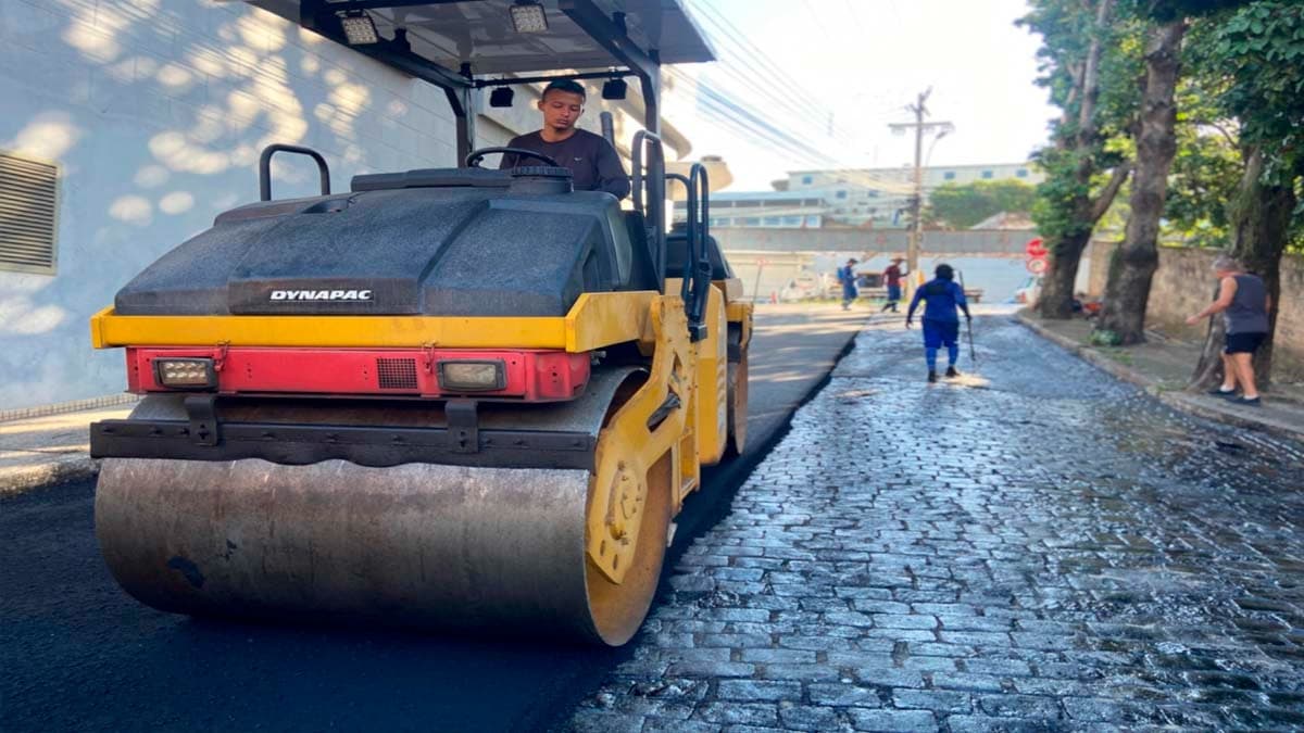 Ferraço inicia recapeamento de 16 ruas em seis bairros de Cachoeiro