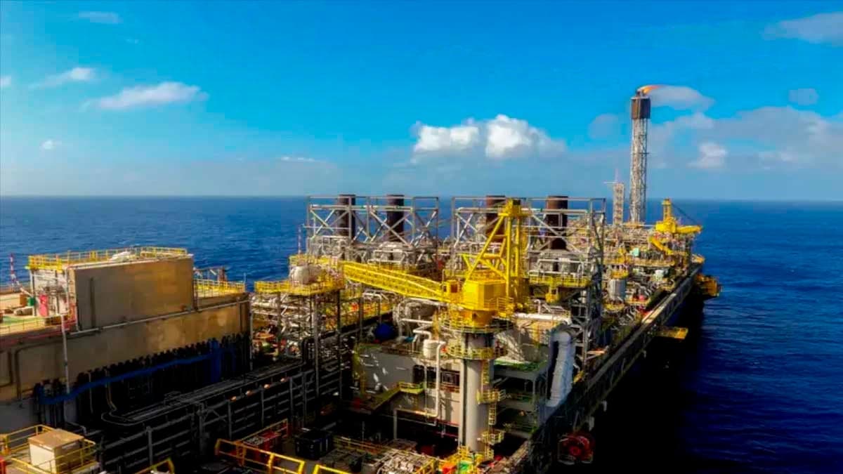 Leilão de Petróleo Gera Debates Climáticos e Econômicos